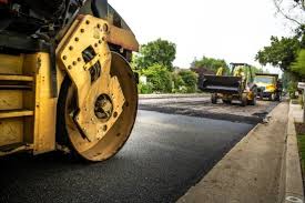 Best Recycled Asphalt Driveway Installation  in La Crescent, MN